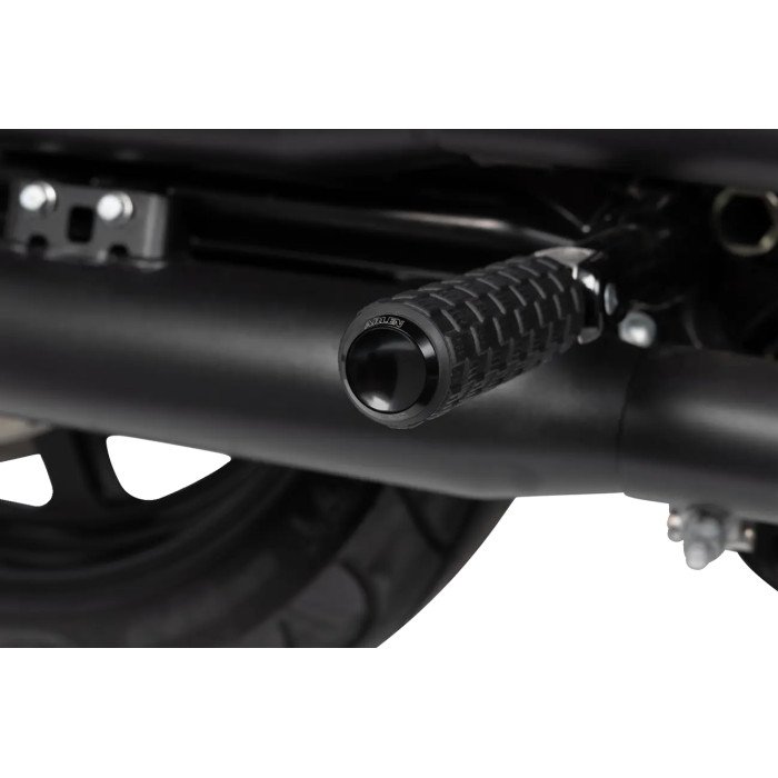 FOOTPEGS REAR - SOFTAIL M8 - A