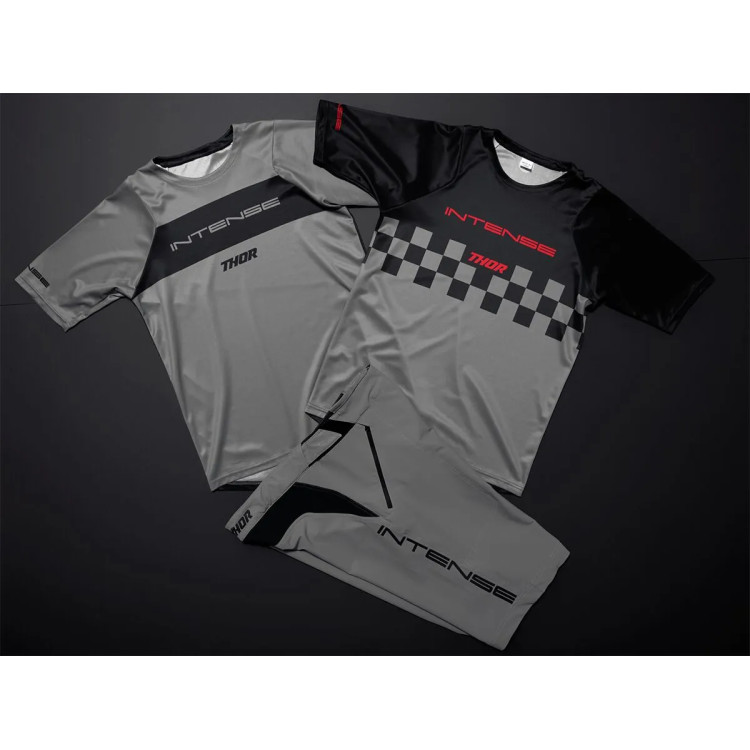 SHORT INTENSE GRAY 28