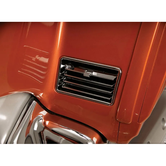 CHR LOWER VENTS GL1800