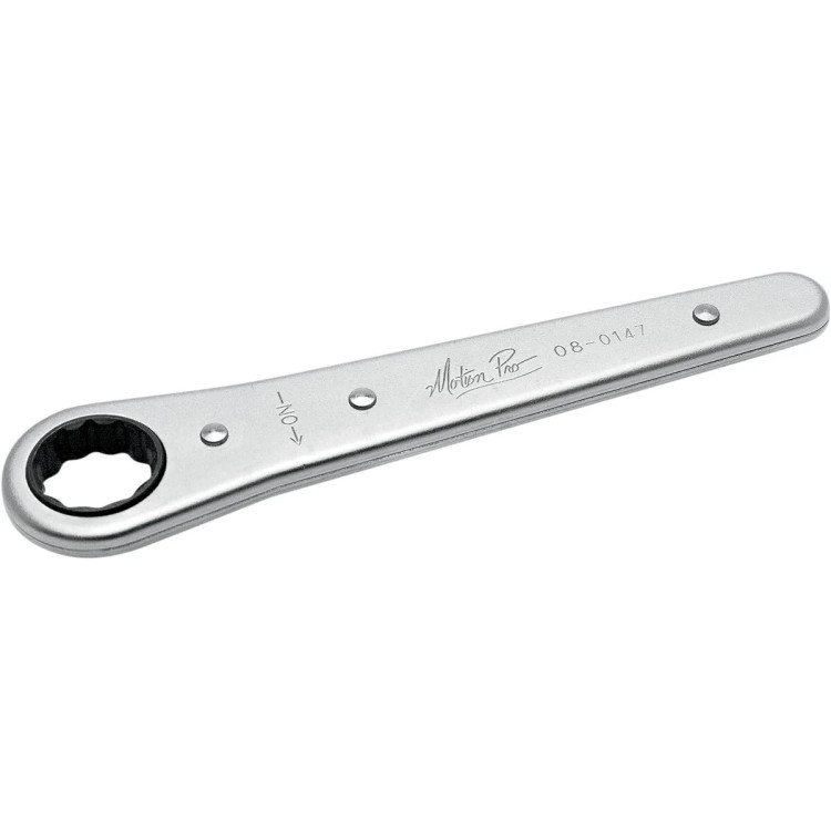 RATCHET PLUG WRENCH